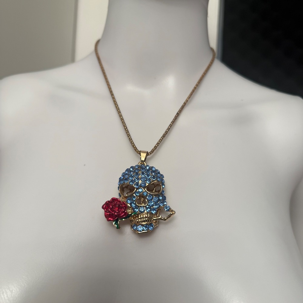 Betsey Johnson Skull Rose Necklace OS Blue Gold Good Rhinestone Goth Pendant
